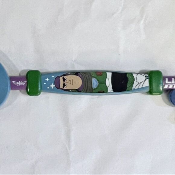 KEY Lightyear Collectable Key Disney Pixar NEW 2022 Limited - Picture 2 of 7